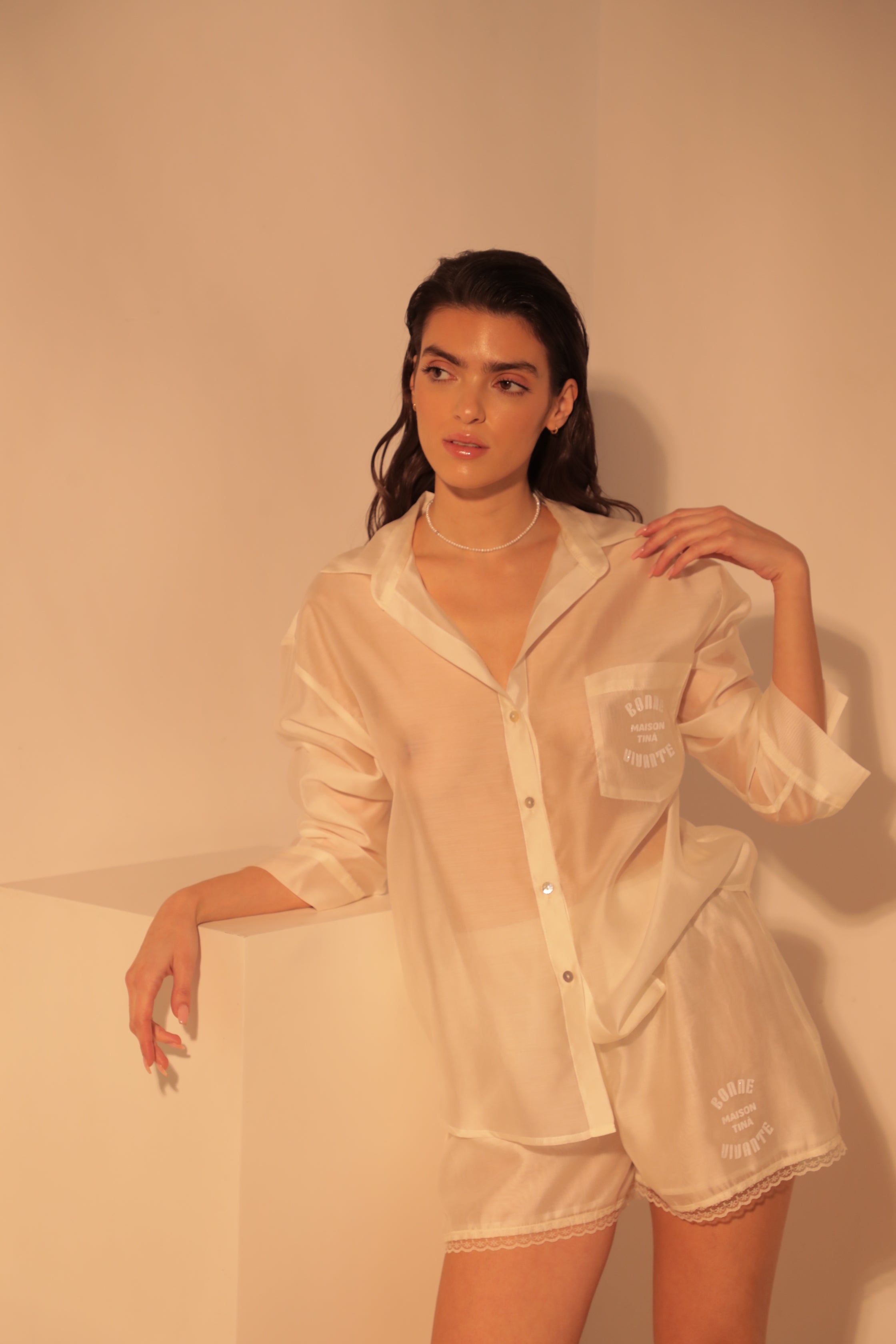 Bonne Vivante Shorts in White